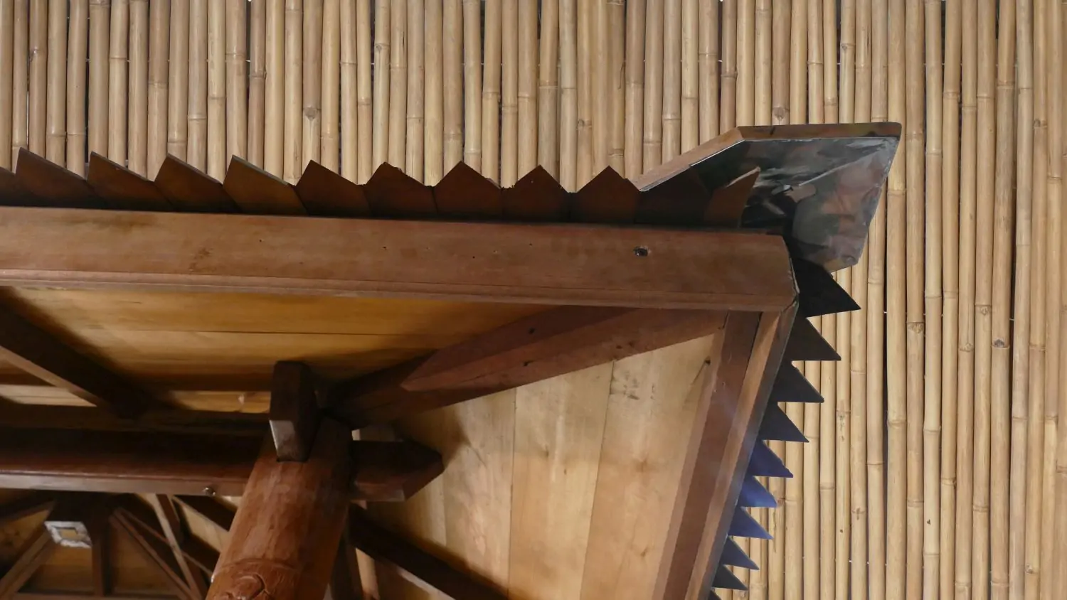  Product image 5 of the product “Gazebo 420x414x410cm Model1, only in Bankirai, with a fence on three sides. ”